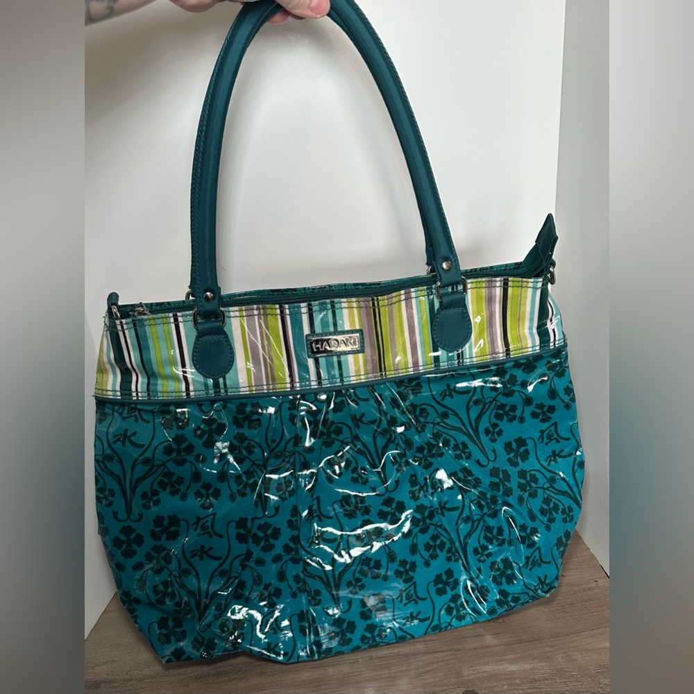 Hadaki Floral &‎ Stripes Coated Cotton Toe Bag Multi-color.